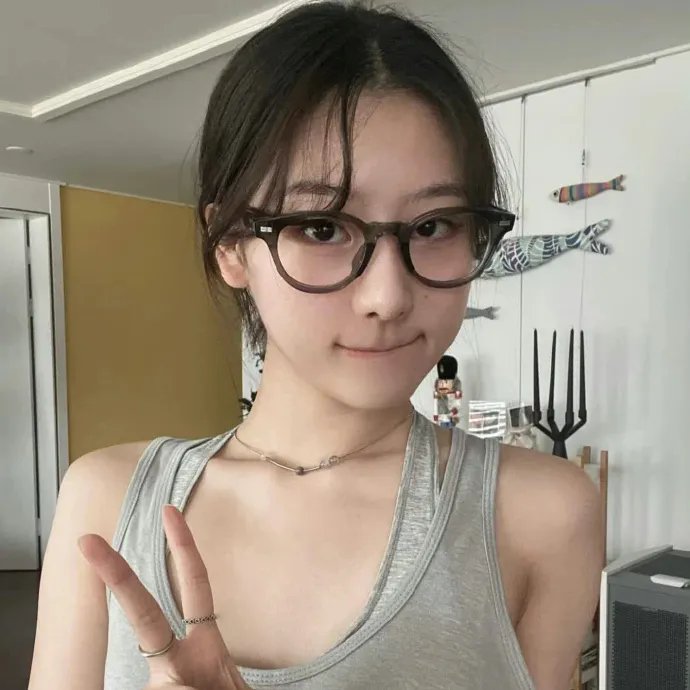蕾哈娜内衣秀4